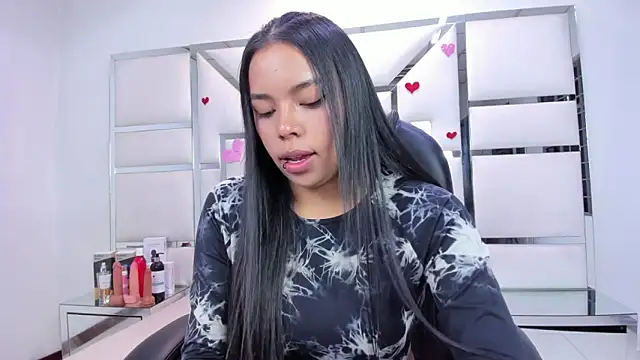 ZoeWan69 online show from 02-11-26, 02:17