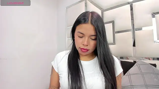 ZoeWan69 online show from 02-18-26, 01:40