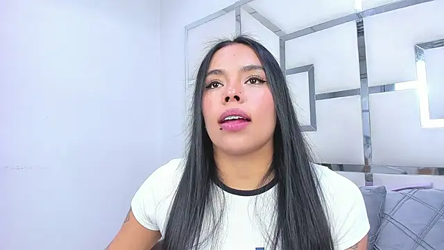 ZoeWan69 online show from 03-13-26, 02:00