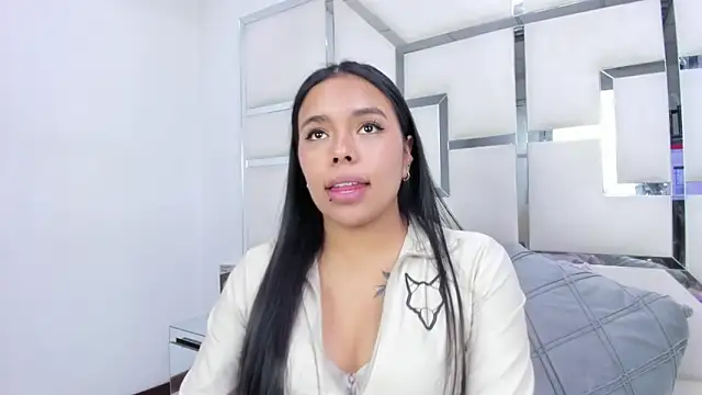 ZoeWan69 online show from 03-27-26, 02:40