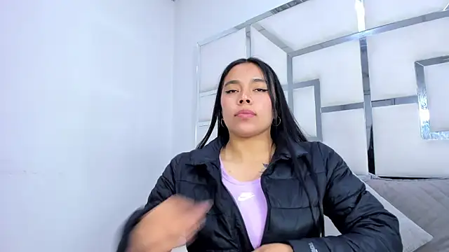 ZoeWan69 online show from 11-02-25, 12:32