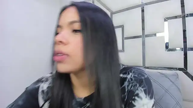 ZoeWan69 online show from 03-18-26, 02:08