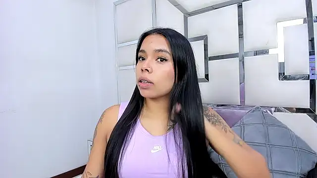 ZoeWan69 online show from 03-10-26, 12:42