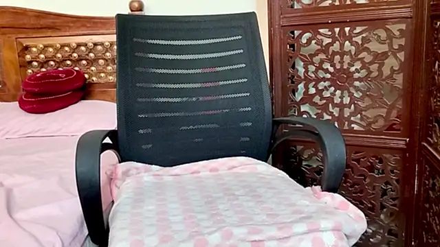 Snapshot of Alisaa-1 chatting on 09-17-25, 03:14 Alisaa-1 online show from 09-17-25, 03:14