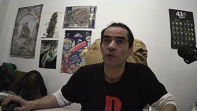 ReyDeBotones online show from 04-18-26, 07:40