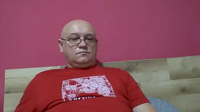 Snapshot of ruplumber chatting on 11-26-25, 04:45 ruplumber online show from 11-26-25, 04:45