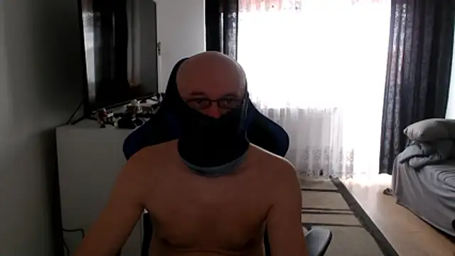 Snapshot of ruplumber chatting on 06-18-26, 08:02 ruplumber online show from 06-18-26, 08:02