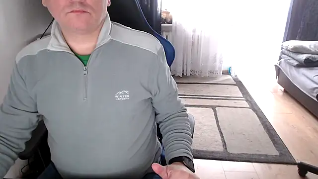 Snapshot of ruplumber chatting on 10-30-25, 09:29 ruplumber online show from 10-30-25, 09:29