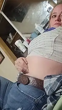 Snapshot of CutiepieMandii143 chatting on 03-03-26, 04:30 CutiepieMandii143 online show from 03-03-26, 04:30