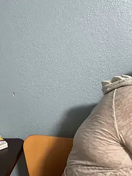 Snapshot of CutiepieMandii143 chatting on 03-03-25, 01:17 CutiepieMandii143 online show from 03-03-25, 01:17