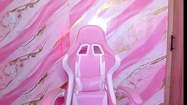 Bella ricci  online show from 12-14-25, 12:50