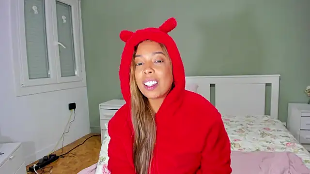 Izadi 7 online show from 10-31-25, 02:52