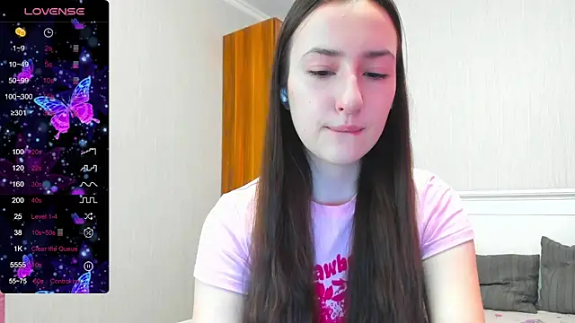 Snapshot of Cute__Nana chatting on 06-06-26, 01:44 Cute Nana online show from 06-06-26, 01:44