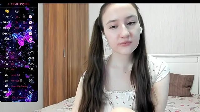 Cute  Nana online show from 11-18-25, 02:27