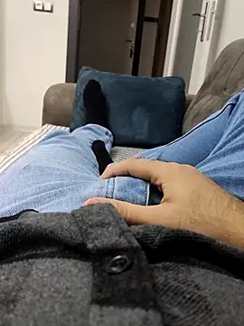 legolasleo online show from 11-04-25, 03:21