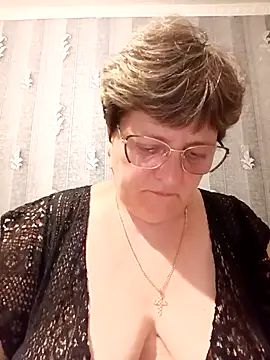 ElzaJewel online show from 04-24-26, 01:07