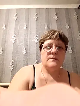 ElzaJewel online show from 04-22-26, 07:48