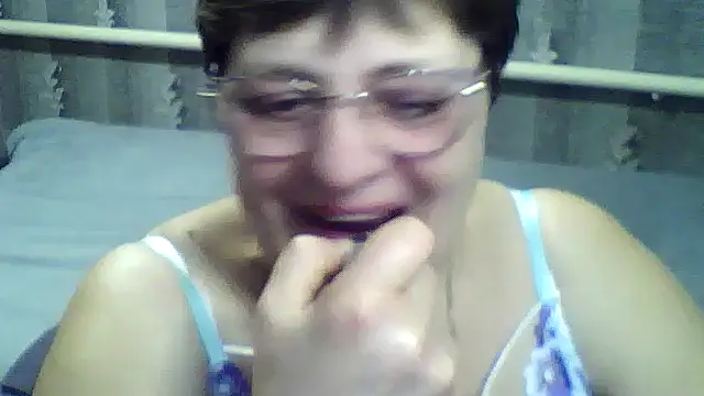 ElzaJewel online show from 02-15-26, 04:28