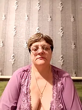 ElzaJewel online show from 04-15-26, 07:40