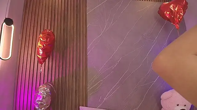 ariana jhonson1 online show from 04-10-26, 12:23