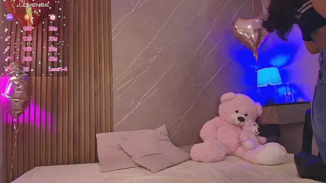 ariana jhonson1 online show from 04-03-26, 12:33