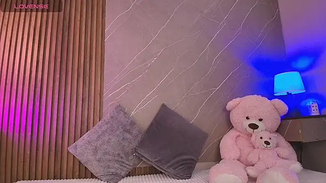 ariana jhonson1 online show from 03-20-26, 12:28