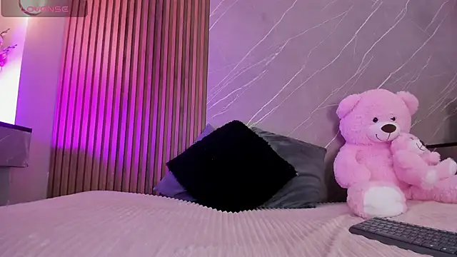 ariana jhonson1 online show from 11-20-25, 12:39