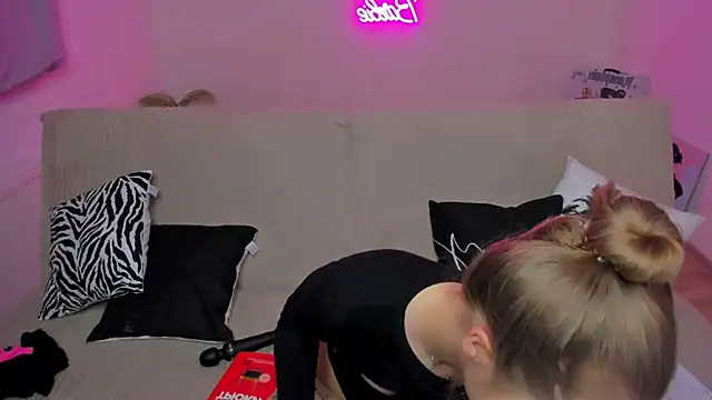 YourMegan online show from 09-22-25, 06:03