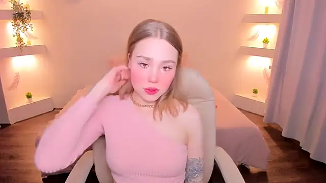 YourMegan online show from 04-11-26, 04:54