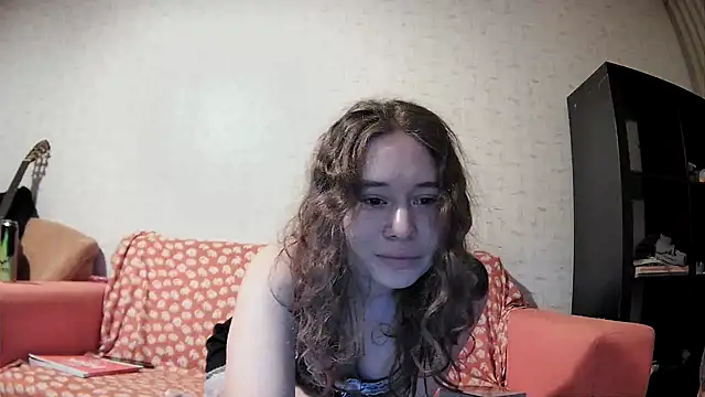 girliemilk online show from 03-02-25, 06:24