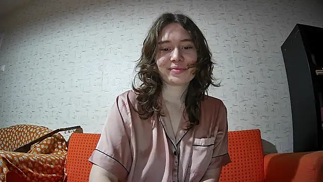 girliemilk online show from 01-11-26, 03:08