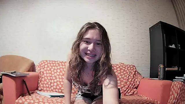 girliemilk online show from 02-13-25, 03:35