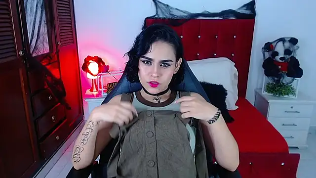 veronica luar online show from 10-30-25, 04:55