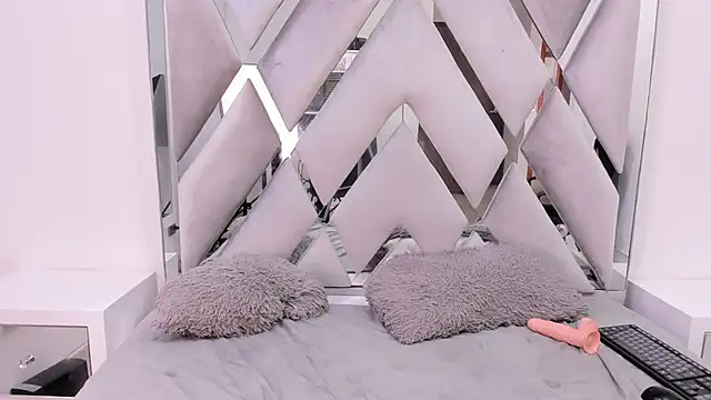 Your Lady Milf online show from 03-08-25, 06:16