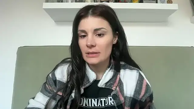 Snapshot of Petitecookie chatting on 04-05-26, 05:19 Petitecookie online show from 04-05-26, 05:19