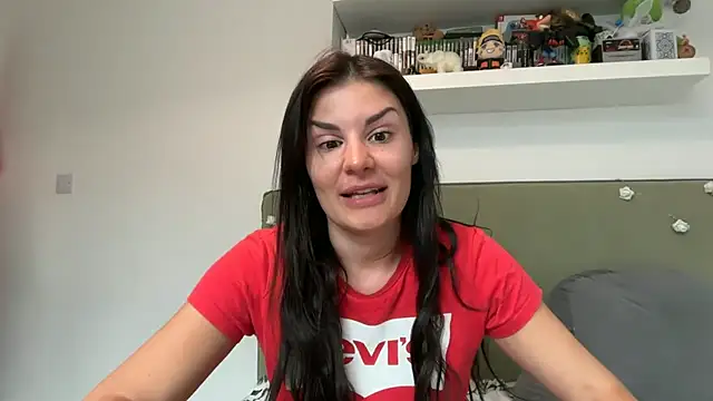 Snapshot of Petitecookie chatting on 05-02-26, 05:07 Petitecookie online show from 05-02-26, 05:07