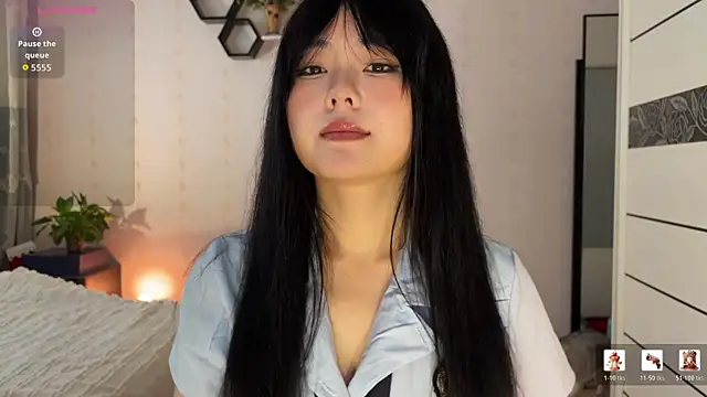 Snapshot of nanaliu6 chatting on 02-06-26, 01:12 nanaliu6 online show from 02-06-26, 01:12