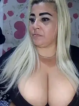 BonniAdams online show from 12-05-25, 03:27