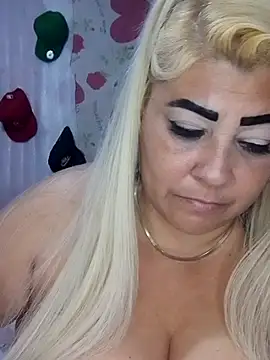 BonniAdams online show from 11-08-25, 01:20