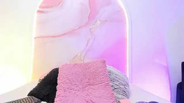 Sofii Lopezz online show from 11-15-25, 11:14