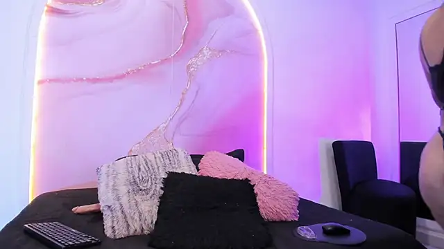 Snapshot of Sofii_Lopezz chatting on 01-17-26, 11:47 Sofii Lopezz online show from 01-17-26, 11:47