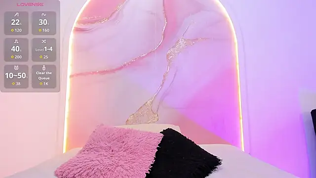 Sofii Lopezz online show from 10-31-25, 11:29