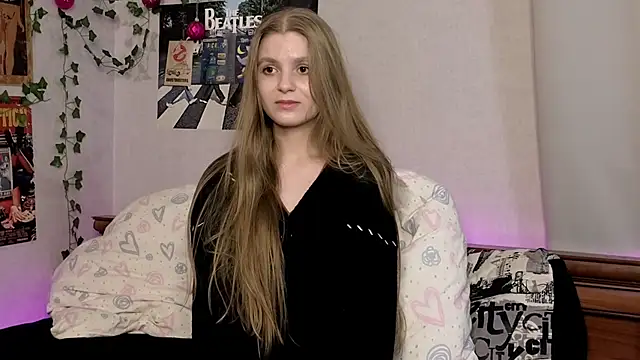 Snapshot of PrudenceCannon chatting on 02-08-25, 09:56 PrudenceCannon online show from 02-08-25, 09:56