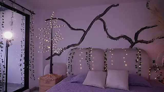 soidai miiu online show from 12-04-25, 08:52