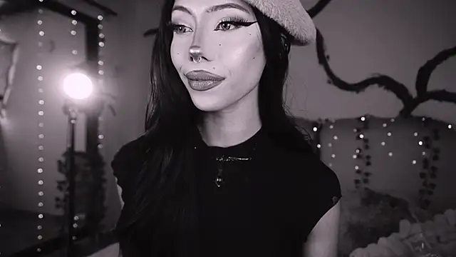 soidai miiu online show from 11-24-25, 09:15