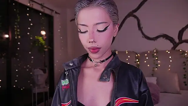 soidai miiu online show from 10-19-25, 04:59