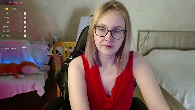 Agatha Mott online show from 10-25-25, 05:17