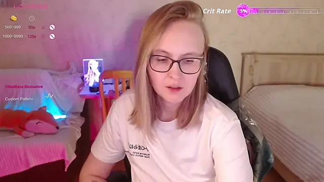 Agatha Mott online show from 12-19-25, 02:26