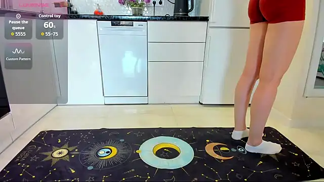 Snapshot of Katya_yoga chatting on 10-14-25, 06:14 Katya yoga online show from 10-14-25, 06:14