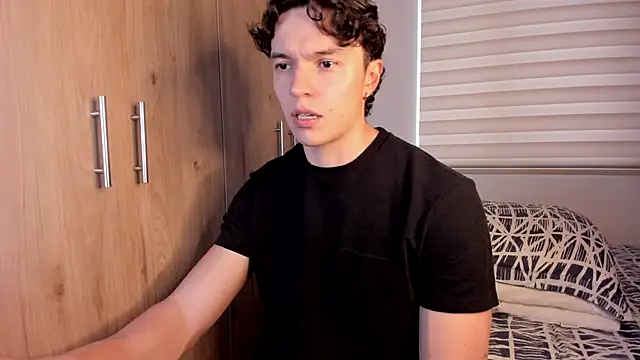 Mastrangelo xxx online show from 11-21-25, 08:30